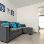 Feriehus Casa Bonecas 2 # Private Garage Included # *