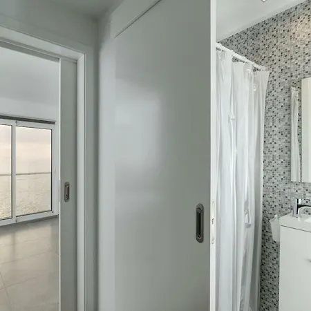 度假居 Casa Bonecas 2 # Private Garage Included #