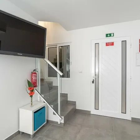 Casa Bonecas 2 # Private Garage Included # 度假居 滨海保尔