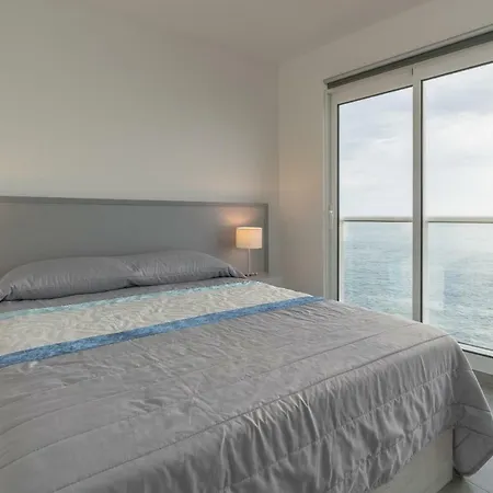 Casa Bonecas 2 # Private Garage Included # 滨海保尔