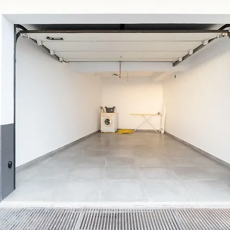 Casa Bonecas 2 # Private Garage Included #