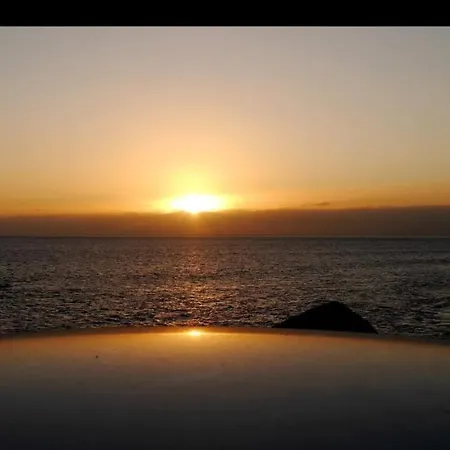 度假居 Casa Bonecas 2 # Private Garage Included #