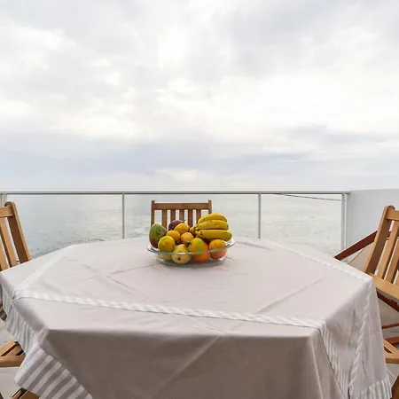 Casa Bonecas 2 # Private Garage Included # 펜션 *