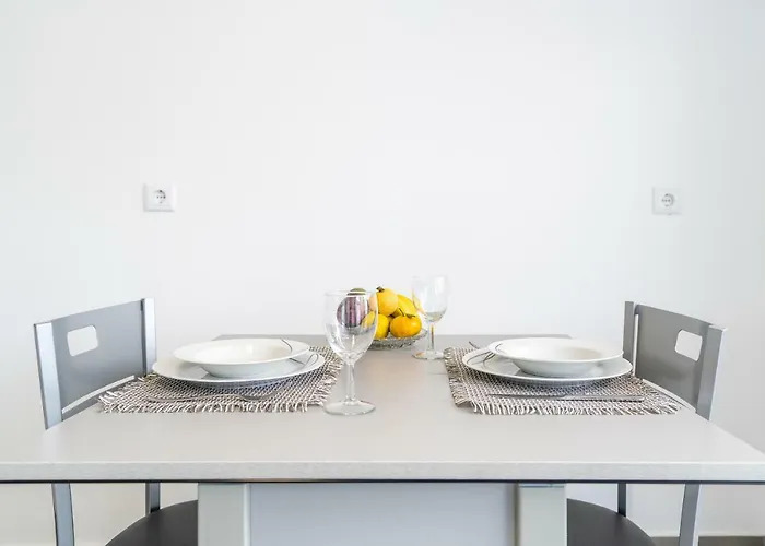 Casa Bonecas 2 # Private Garage Included # بيت للعطل